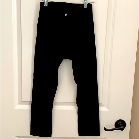 Lululemon crop leggings - Picture 1 of 4